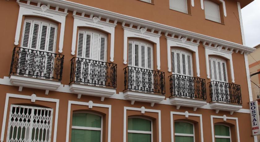Hostal Avenida