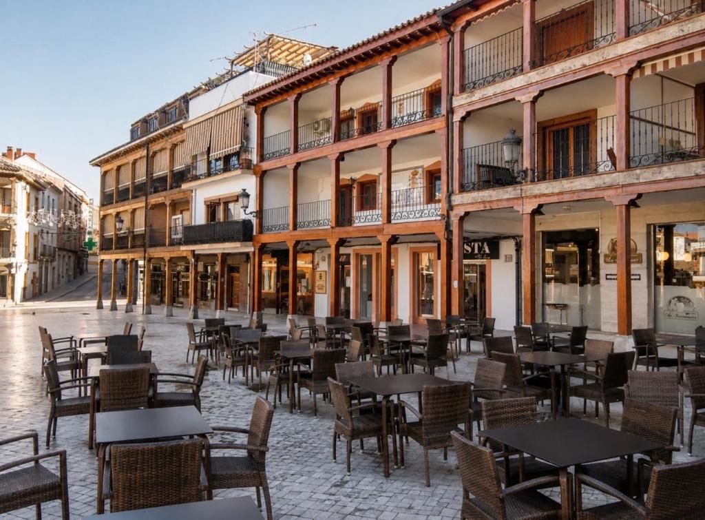 Hostal Ciempozuelos, familiar, cerca del Parque Warner y Madrid
