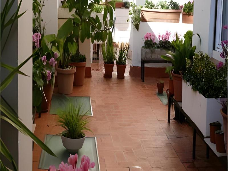 Hostal Conde Guell