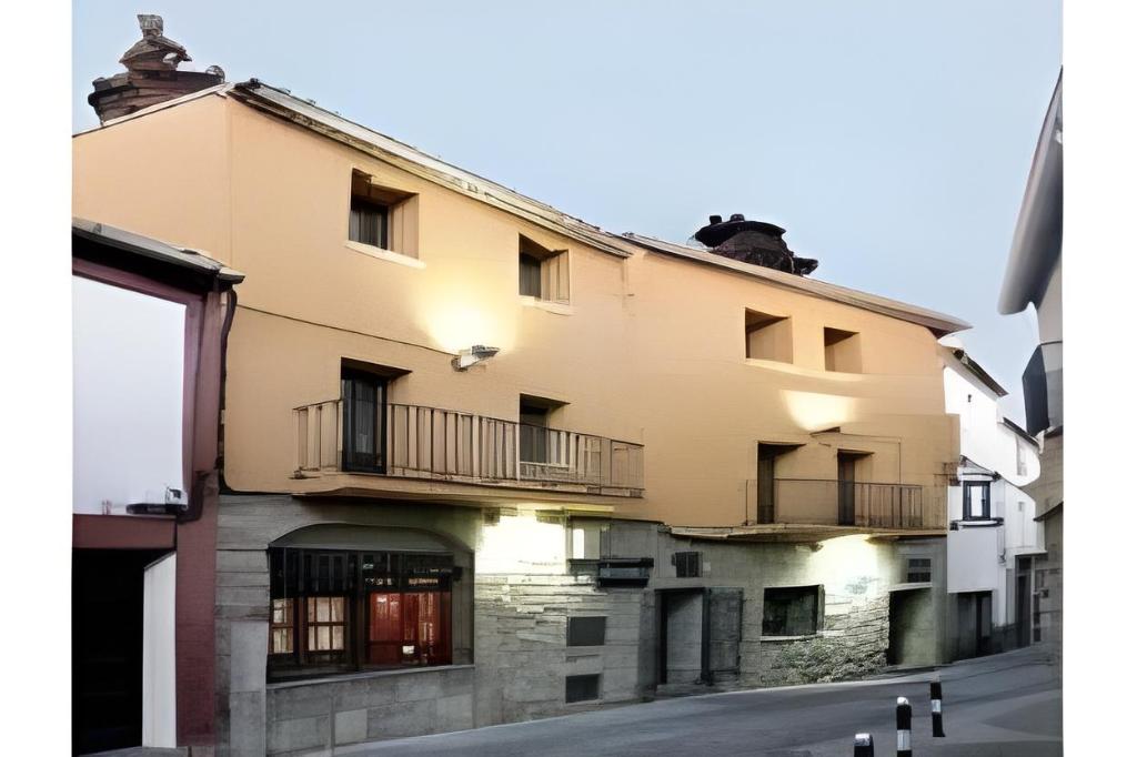 Hostal Hueso