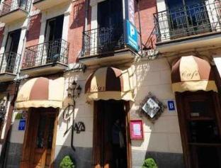 Hostal Plaza