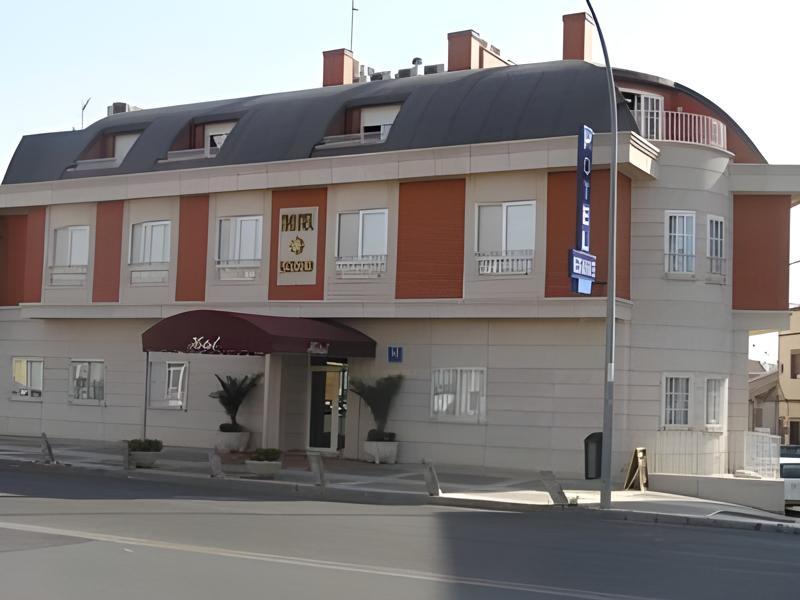 Hotel Escudero