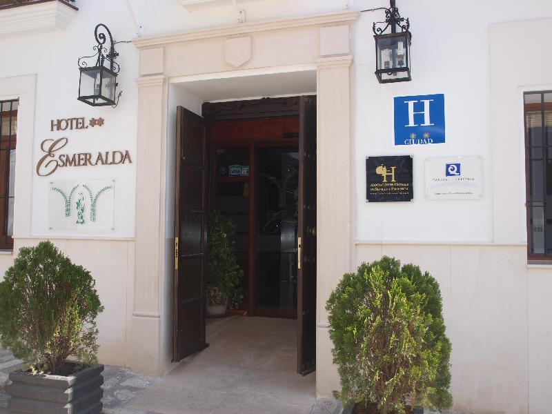 Hotel** Esmeralda
