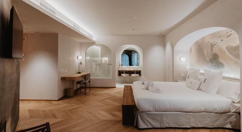Hotel Petit Luxe